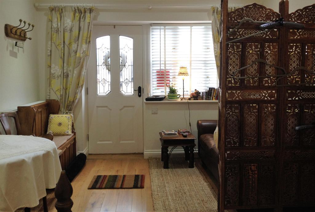 Snowdonia Snug - Studio Style Accommodation 多尔盖罗 外观 照片